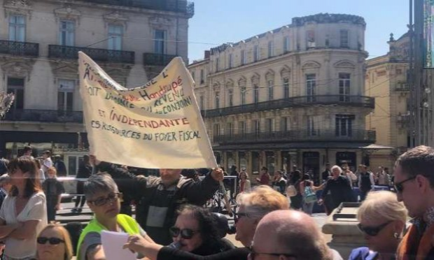 Petition : Pour qu'handicap et pauvreté ne soit pas la double peine : sortons l'AAH des minima sociaux, établissons par la loi son caractère spécifique d'origine médicale et la priorité qu'elle doit avoir dans la solidarité Nationale
