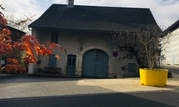 Petition : Sauvons la ferme au 20 rue de Genève