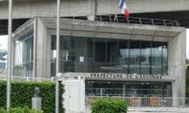 Petition : Refus de titre de séjour et Obligation de quitter le territoire français
