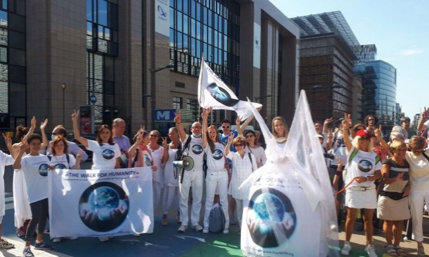 Petition : LA FEUILLE DE ROUTE ECOSFEERIA « THE WALK FOR HUMANITY »