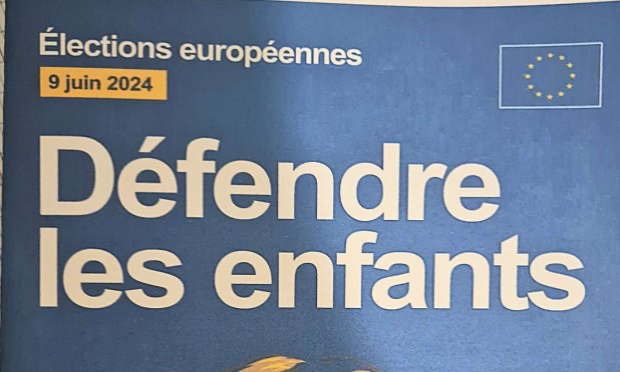 Petition : Placés sur de faux signalements, Paul et Jeanne, 4 et 5 ans, battus dans leur 1ère famille d'accueil.
