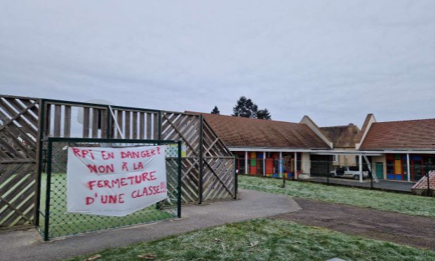 Petition : RPI Laives-BeaumontS/Grosne-St-Ambreuil en danger ! NON à cette nouvelle fermeture de classe !