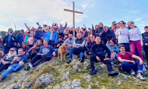 Petition : Sauvez la croix Corilou : empêchez son déboulonnage !