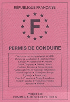 Permis de conduire : pour des délais moins longs !