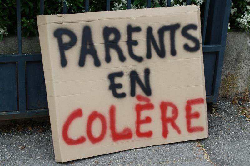 Non à la fermeture injustifiée d'une classe à la Roque d'Anthéron