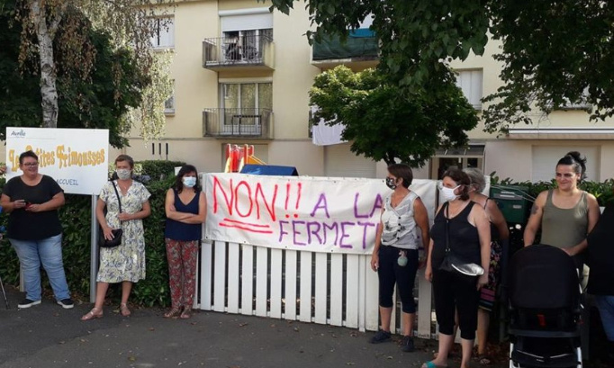 Non à la fermeture de la crèche ! Non aux licenciements !