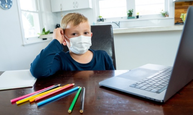 Nos enfants soient libres d’étudier à distance à la maison