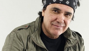 Le droit à des chansons dans une langue amérindienne (au Québec)