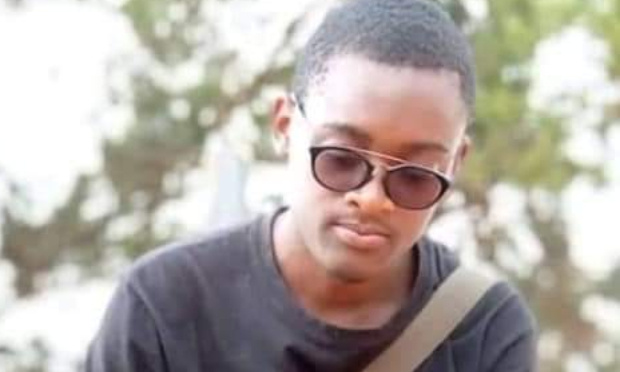 Pétition pour la libération du petit Kévin injustement incarcéré pour avoir reçu et partagé l'épreuve du Bac