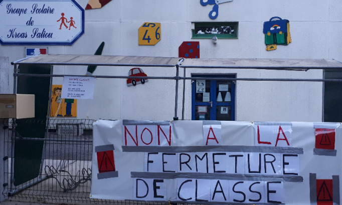 Non à la fermeture d'une classe à Kroas Saliou