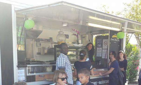 Maintien de l'emplacement du food truck l'harmonieuse sur le parking central de la zone