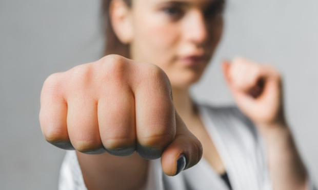 Cours d’auto défense en sport à l’ecole dès le collège