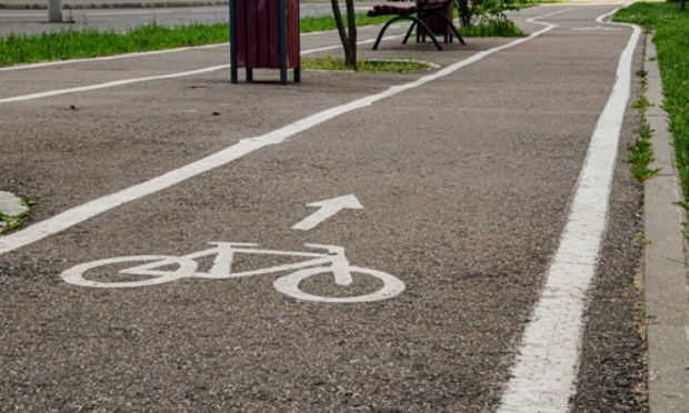 Non aux pistes cyclables sur les axes principaux et le centre d'Antony