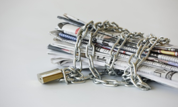 Oubeidillah Mchangama, privé de son métier de journaliste alors que dans son ordonnance, le juge dit ne pas disposer de preuves suffisantes à la charge de l'inculpé, ne peut-être réduit au silence. La liberté d'expression ne doit souffrir d'aucune entrave