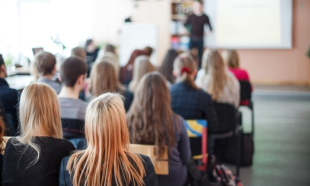 Heures de permanence au sein de l’établissement