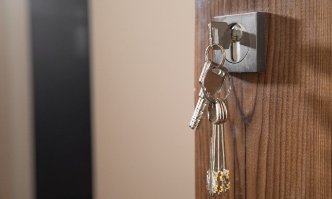 Stop à la loi qui  protège les squatters de maison