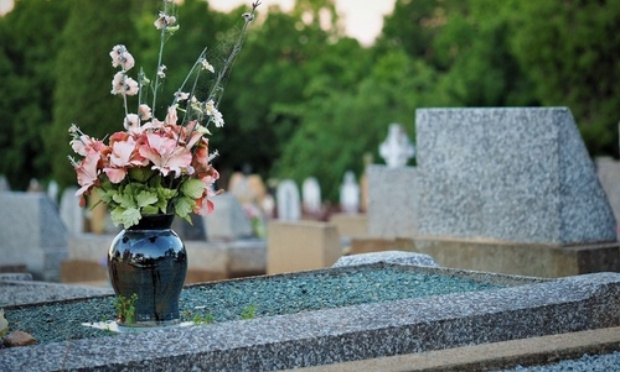 Mise en place de caméras de surveillance rotatives au cimetière Landon