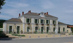 SOS gare d'Ambert, ne fermez pas le guichet !