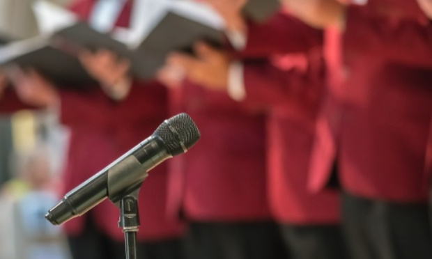 Permettre aux chorales de répéter sans masque sous condition de distanciation satisfaisante