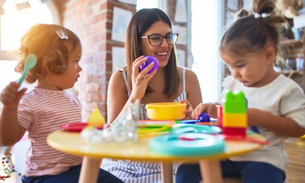 Pour le maintien de notre ATSEM dans l’école maternelle de Saulce-sur-Rhône