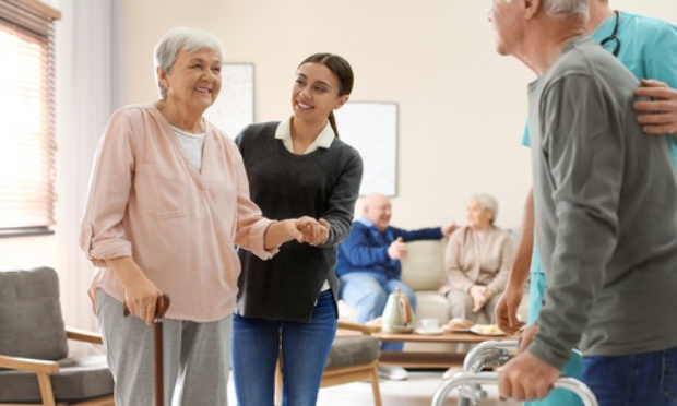 Fermeture abusive et expulsion de personnes âgées vulnérables