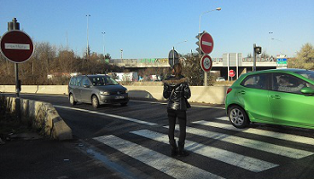 Pour la réparation en urgence du feu tricolore au raccordement de la RN 406 et de la RN 19 à Bonneuil-sur-Marne