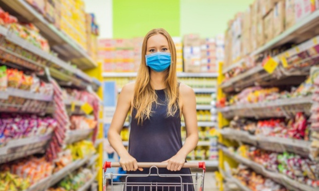 Oui à la fermeture des rayons non essentiels dans les grandes surfaces...