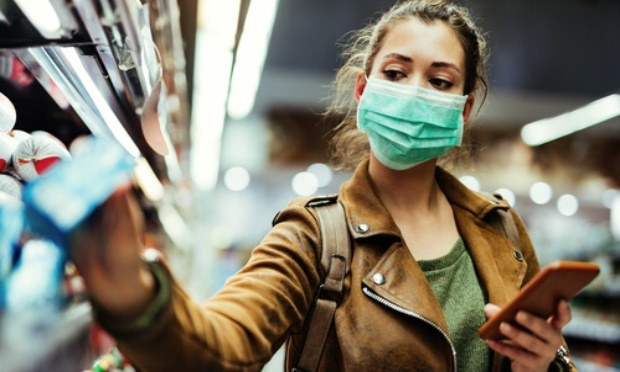 Pour que les grandes surfaces ferment leurs rayons non essentiels par égalité avec les commerçants et artisans !