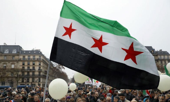 Les syriens en France expriment leurs solidarité avec Les Français et ils dénoncent les attaques terroristes et soutiennent la liberté d’expression
