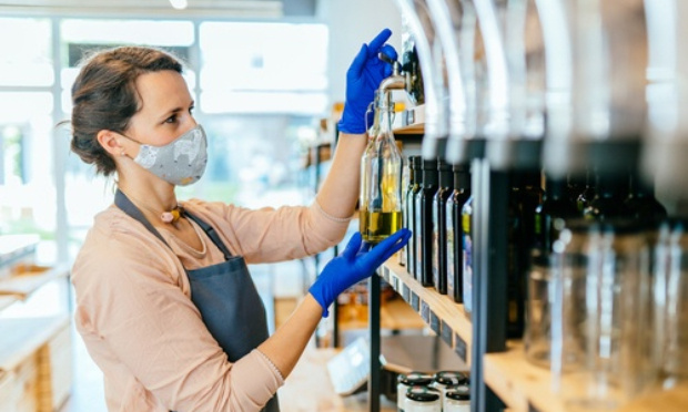 La possibilité d'exercer notre activité pour les non- essentiels