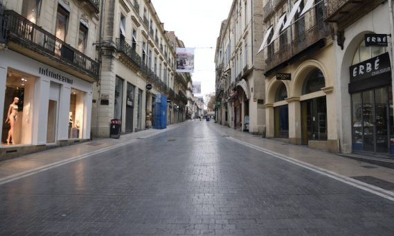 Pour la réouverture sans délai de tous les commerces de proximité