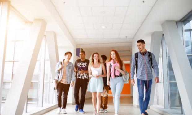 Un reconfinement pour les collèges et lycées !