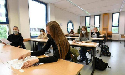 Pour la restauration d'un régime semi-présentiel dans les universités