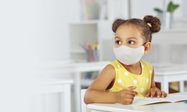 Non au port du masque pour les enfants les plus jeunes au niveau élémentaire