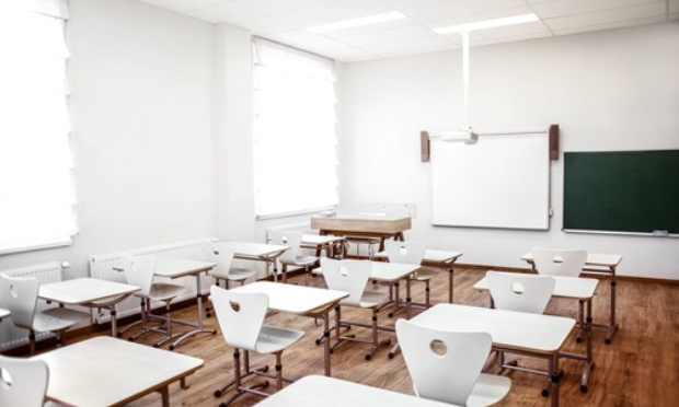 Pétition contre la fermeture des lycées