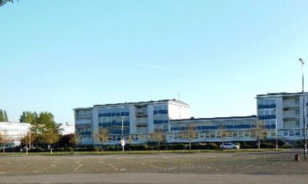 Instauration de groupes par niveaux