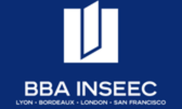 Nous réclamons une réduction du prix de l'année passée à distance