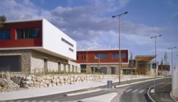 Depuis 10 ans, les élèves du lycée Jean-Jaurès de Saint-Clément de Rivière attendent leur gymnase !