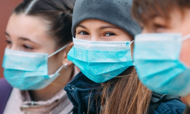 Tous contre le masque à l'école !