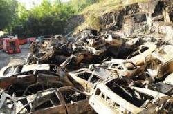 Stop aux carcasses de voitures !