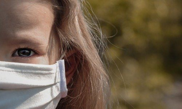 Pour un rétablissement des principes d’autorité parentale et des droits de l’enfant concernant le port du masque par les enfants.