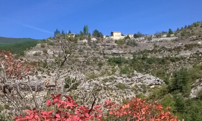 NON à l'installation d'une antenne de téléphonie FREE sur le site de Pomet