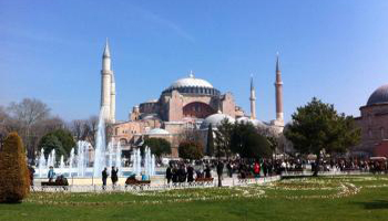 Que Sainte-Sophie devienne symbole de paix !