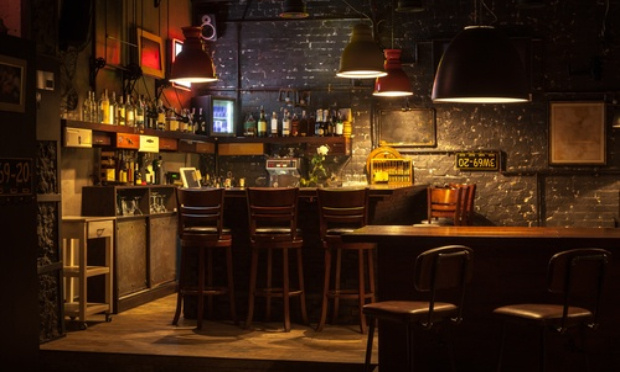 Pour la réouverture des bars !