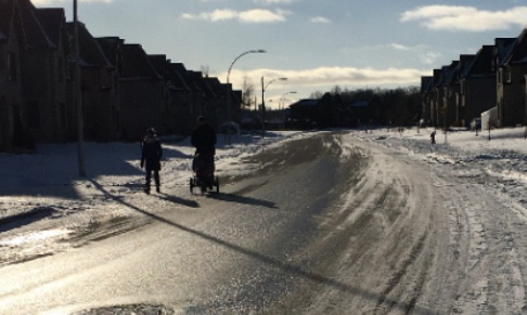Nous, propriétaires des condos quartier du Boisé du Château Boulevard Hamelin revendique le déneigement de nos trottoirs afin de sécuriser nos piétons !