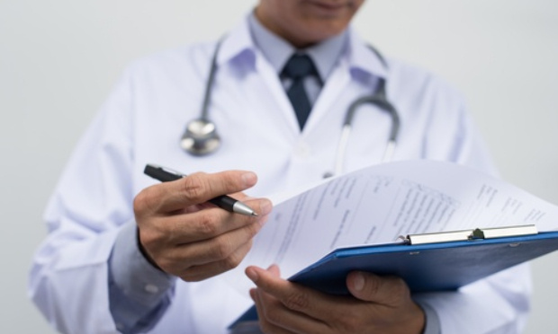 Pétition de soutien aux Professeurs PERRONNE, RAOULT, JOYEUX face à l'Ordre des Médecins