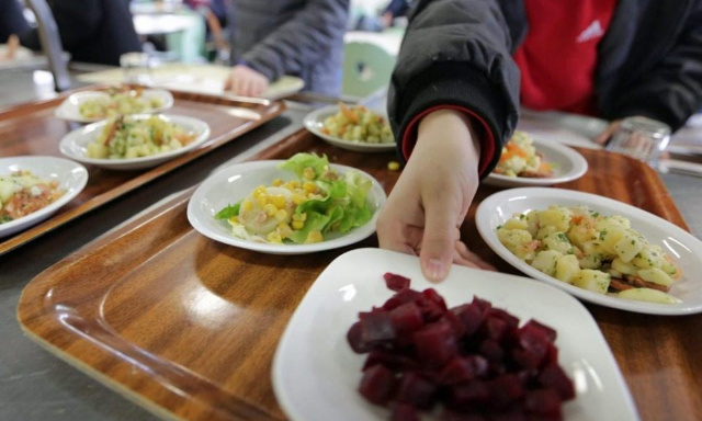 Pour une option végétarienne quotidienne dans les cantines