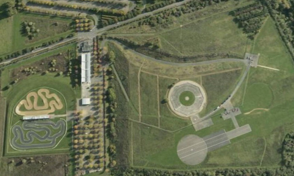 Un endroit pour pratiquer le modélisme en toute légalité