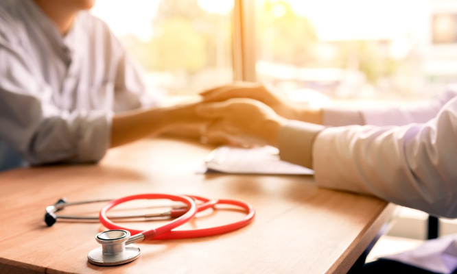 Que faire quand votre médecin traitant prend sa retraite ou vit trop loin de votre domicile ?