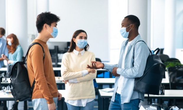 Pour des cours à distance au Lycée des Recollets